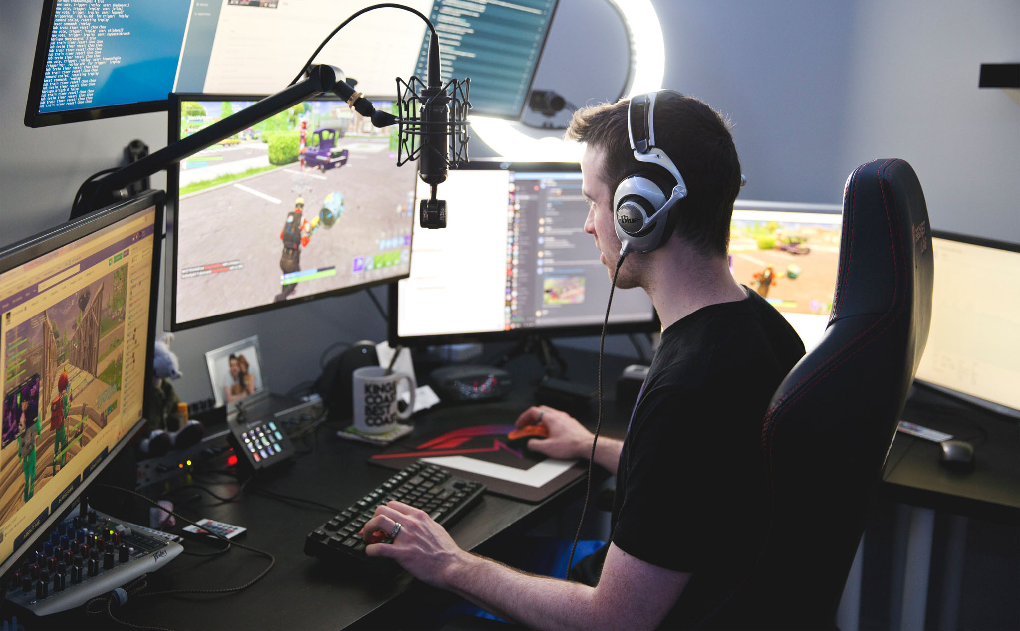 Cover_Twitch.jpg