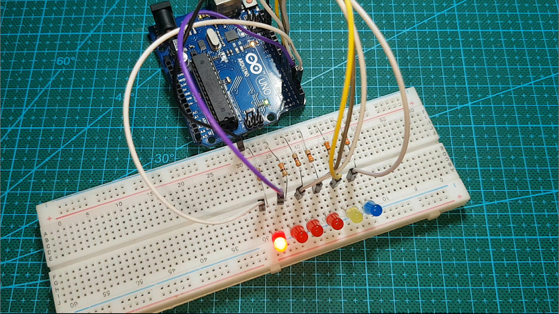 Arduino-Tutorial-6-led-sang-dan-tat-dan-thumnail.jpg