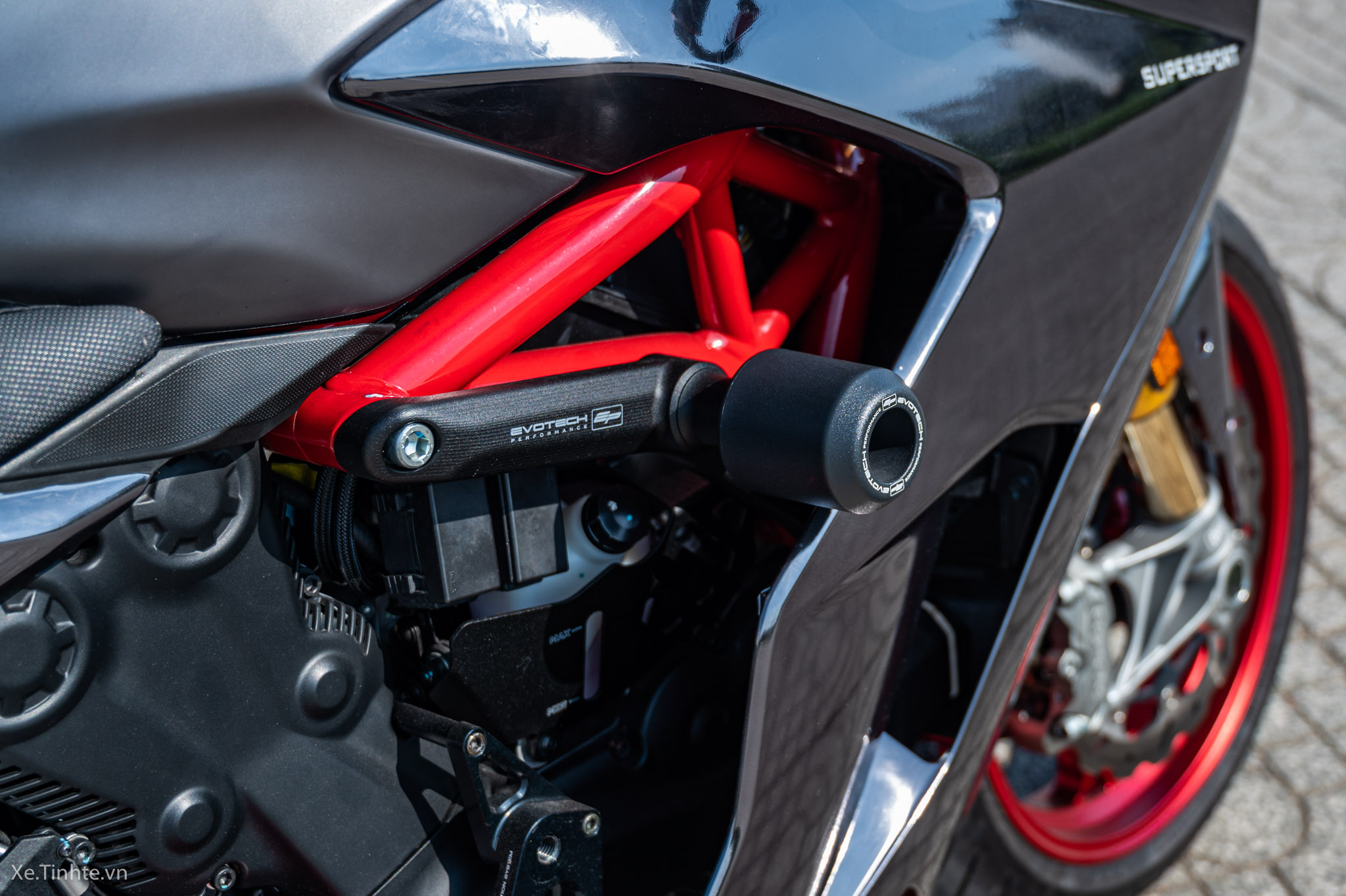 Xe_Tinhte_Ducati_SupersportS-4604.jpg