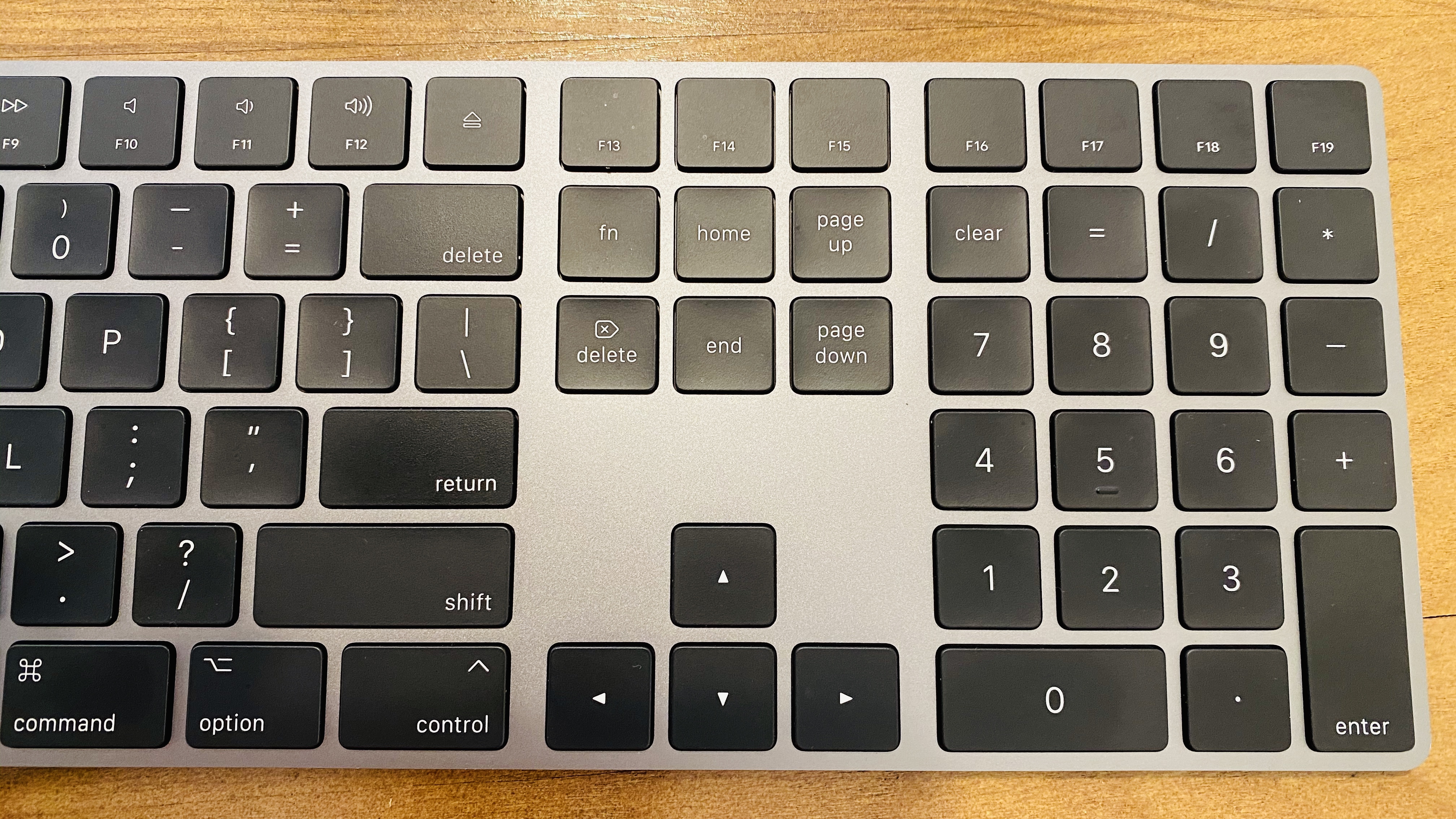 Apple A1243 Wired Keyboard ...