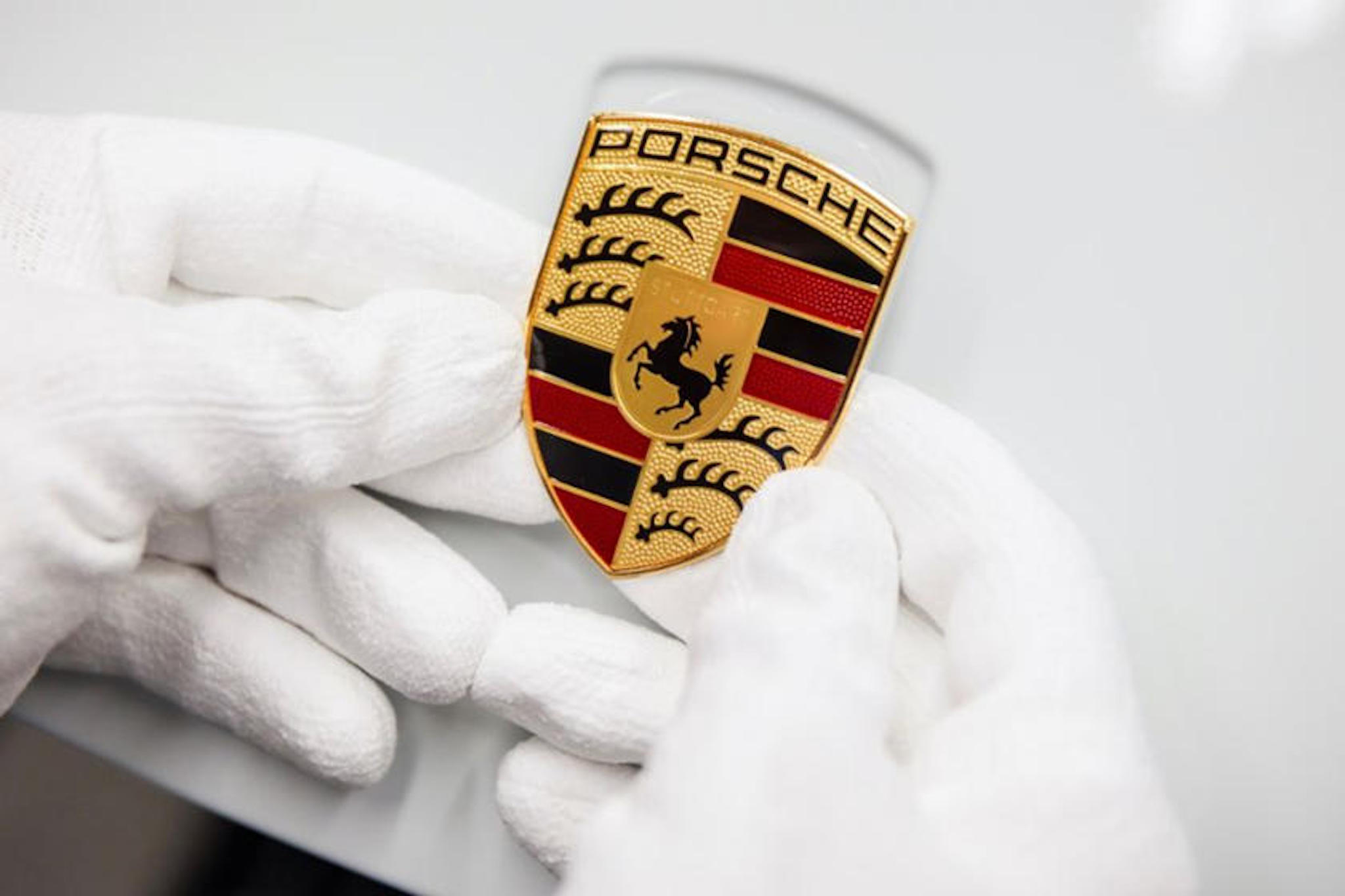 Logo của Porsche đã được tạo ra như thế nào?