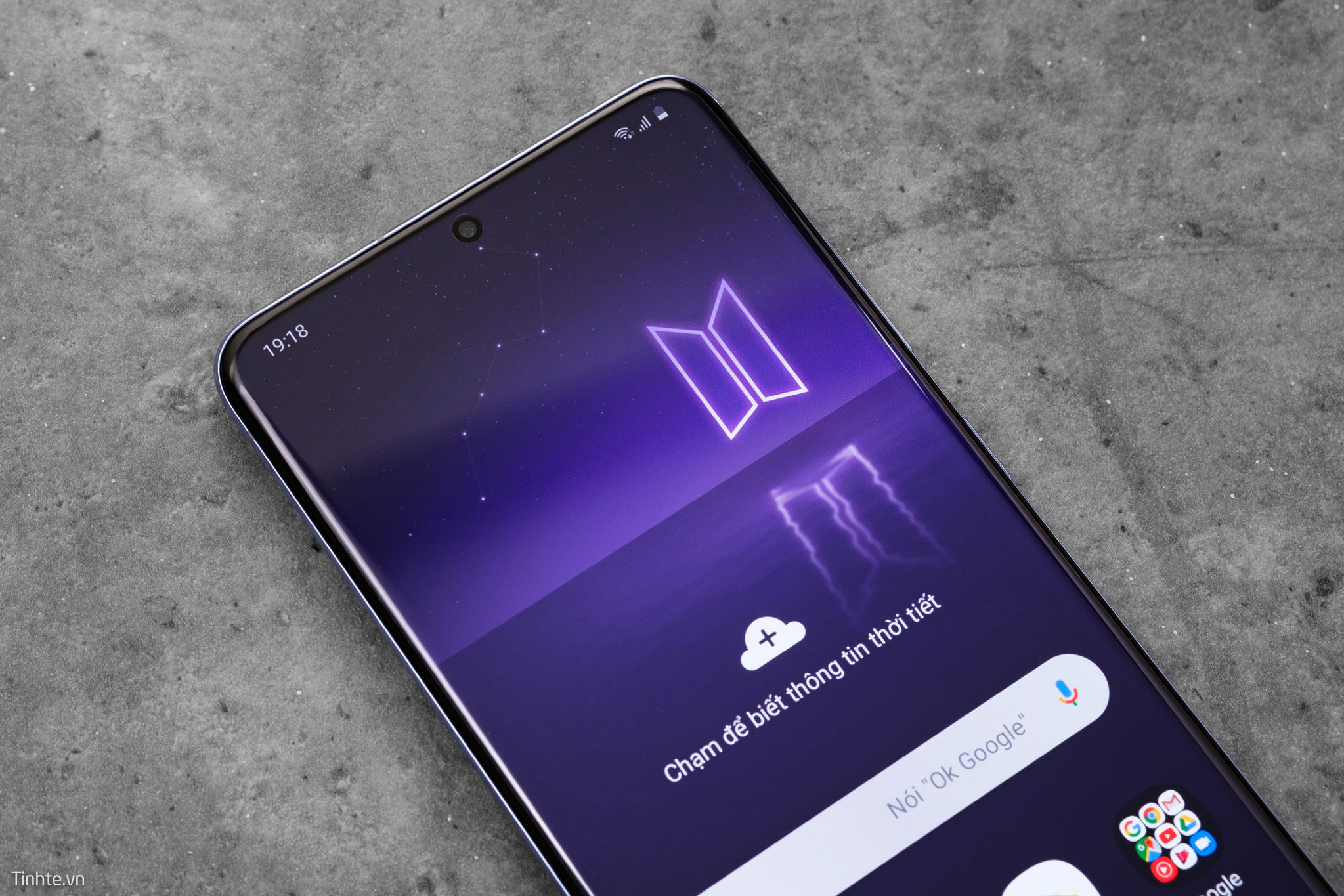 trentay-galaxy-s20plus-bts-tinhte8.jpg