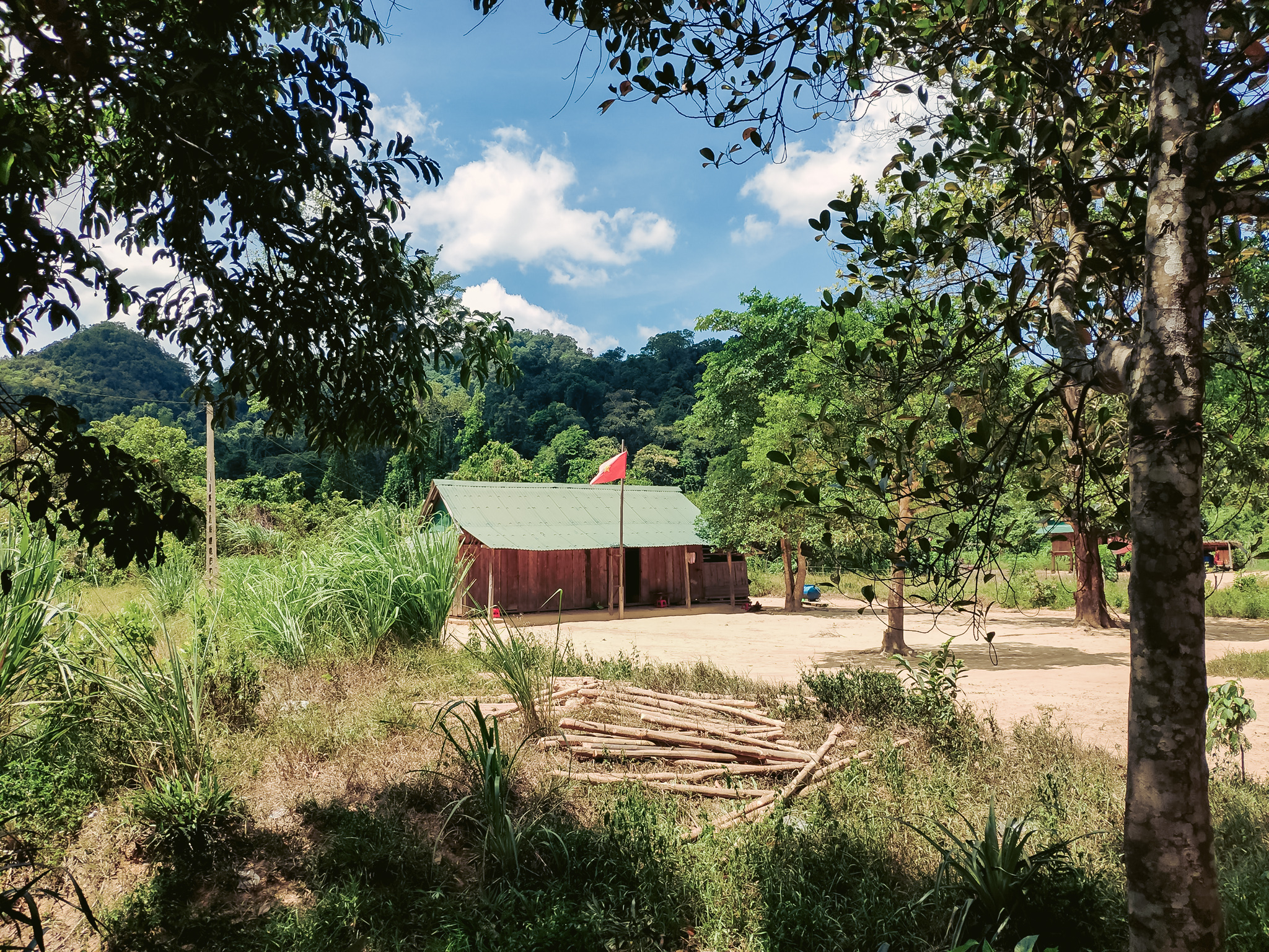 14 Truong hoc.jpg