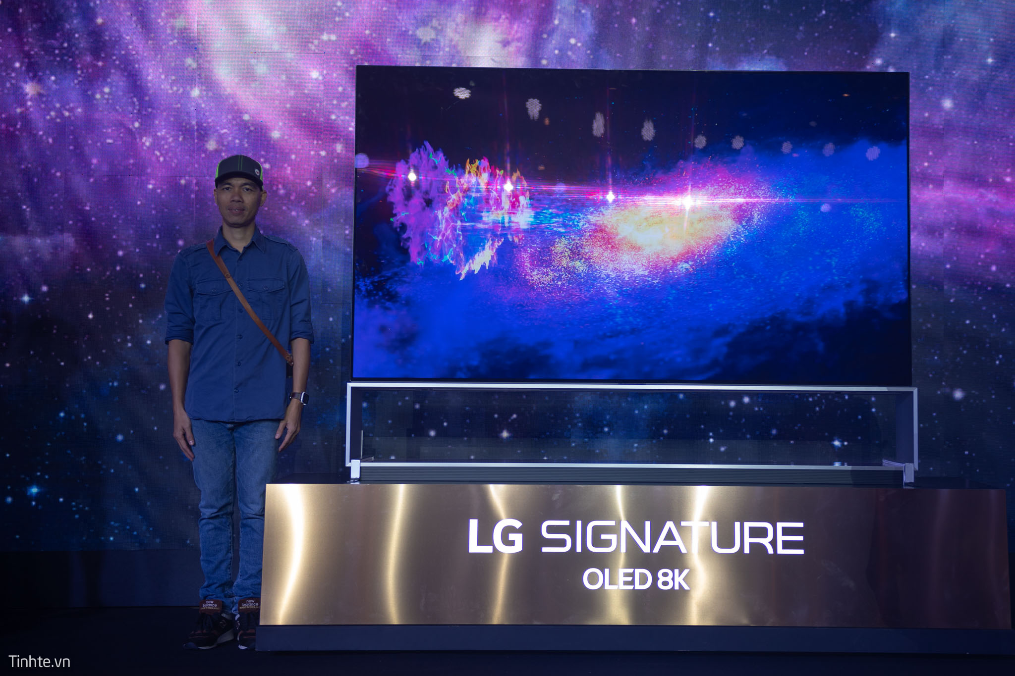 LG_OLED_TV_8K_88-14.jpg