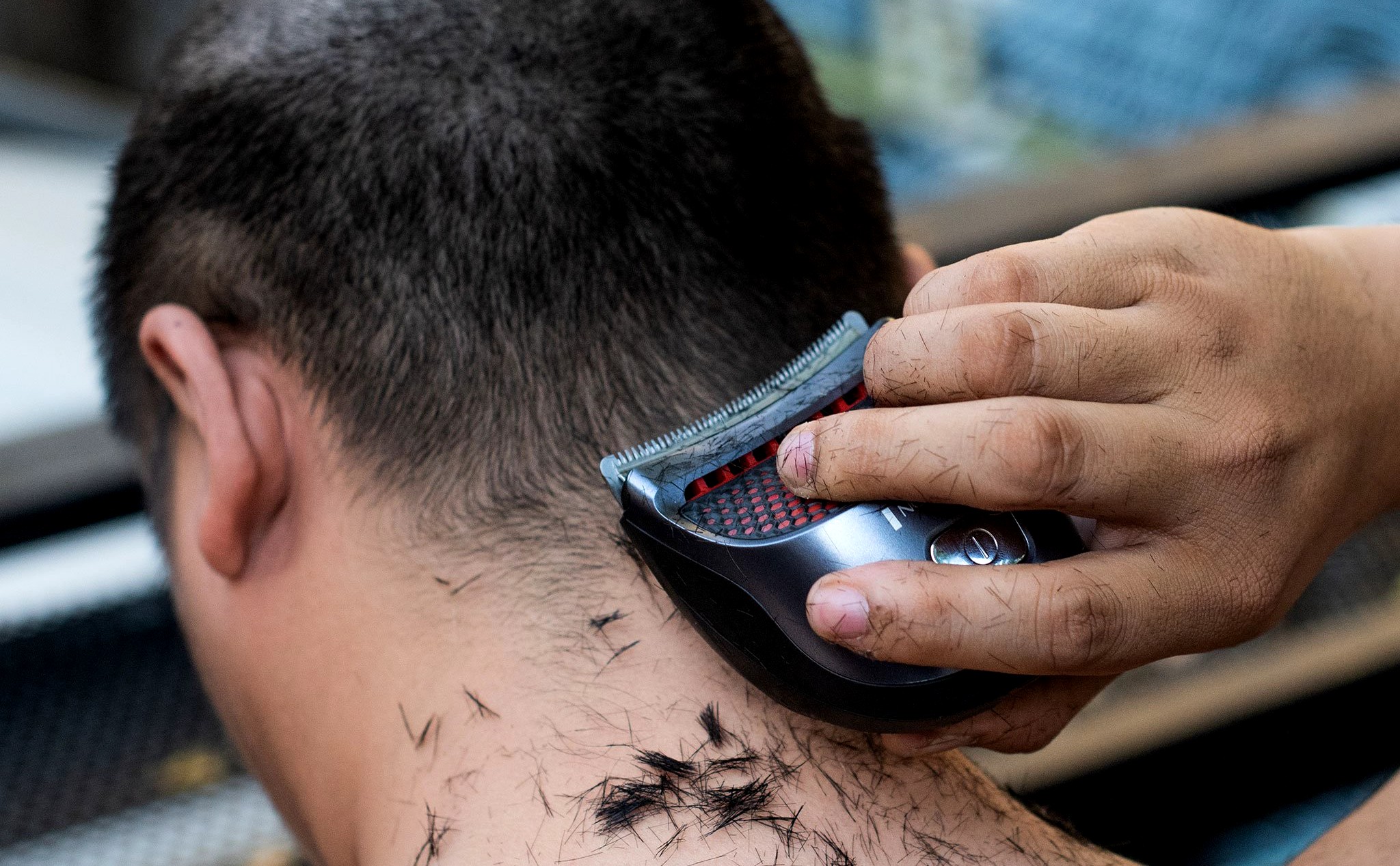 Hướng dẫn cách tự cắt tóc tại nhà bằng tông đơ [ĐƠN GIẢN + DỄ LÀM]
