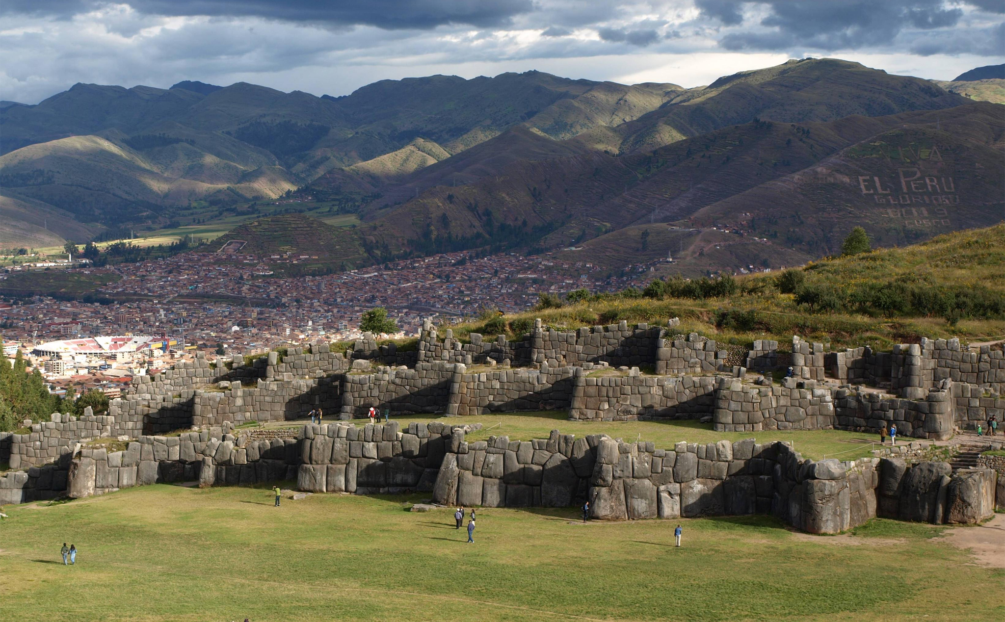 saksaywaman.jpg