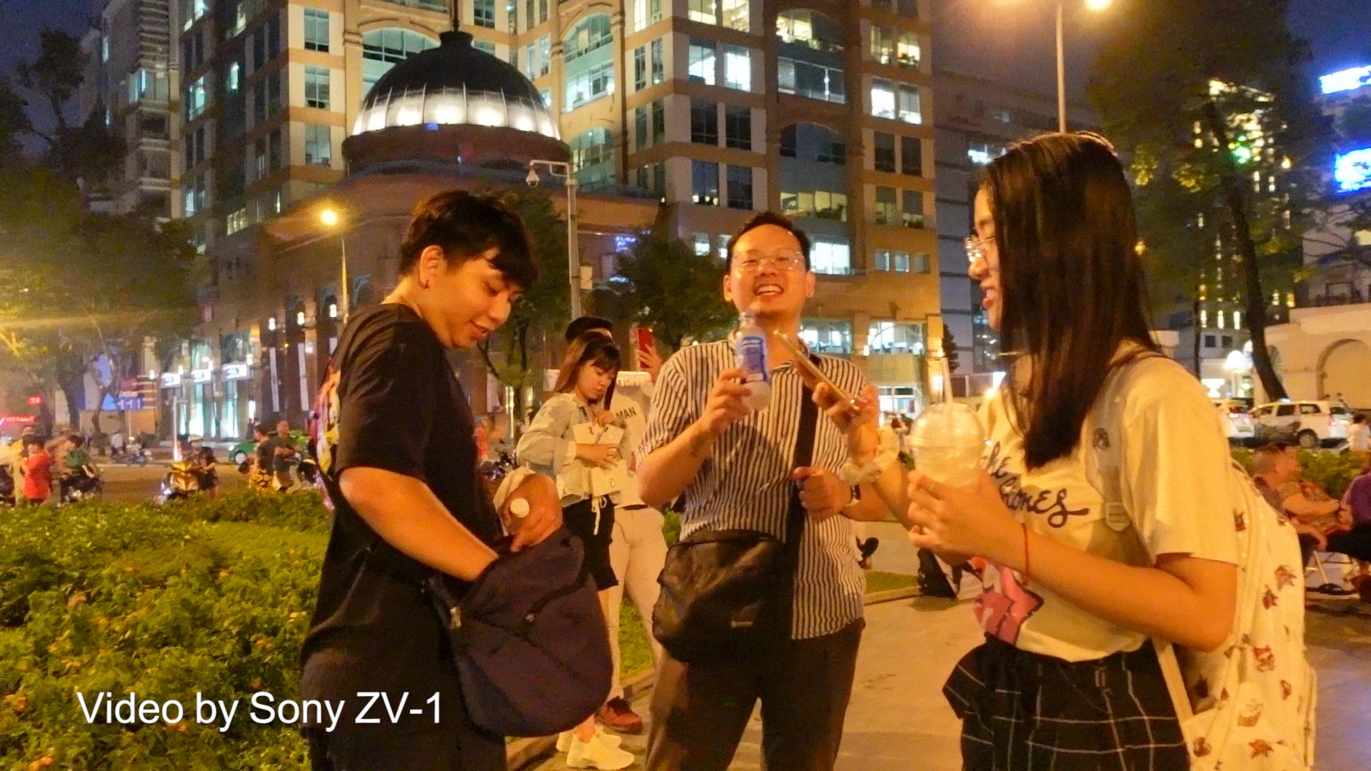 mot_ngay_voi_sony_zv1-56.jpg