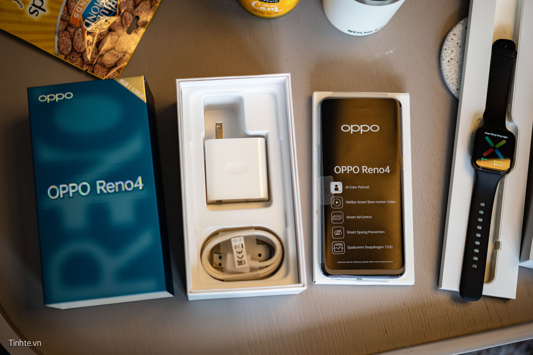 Oppo_Reno4_tinhte_trentay-3.jpg