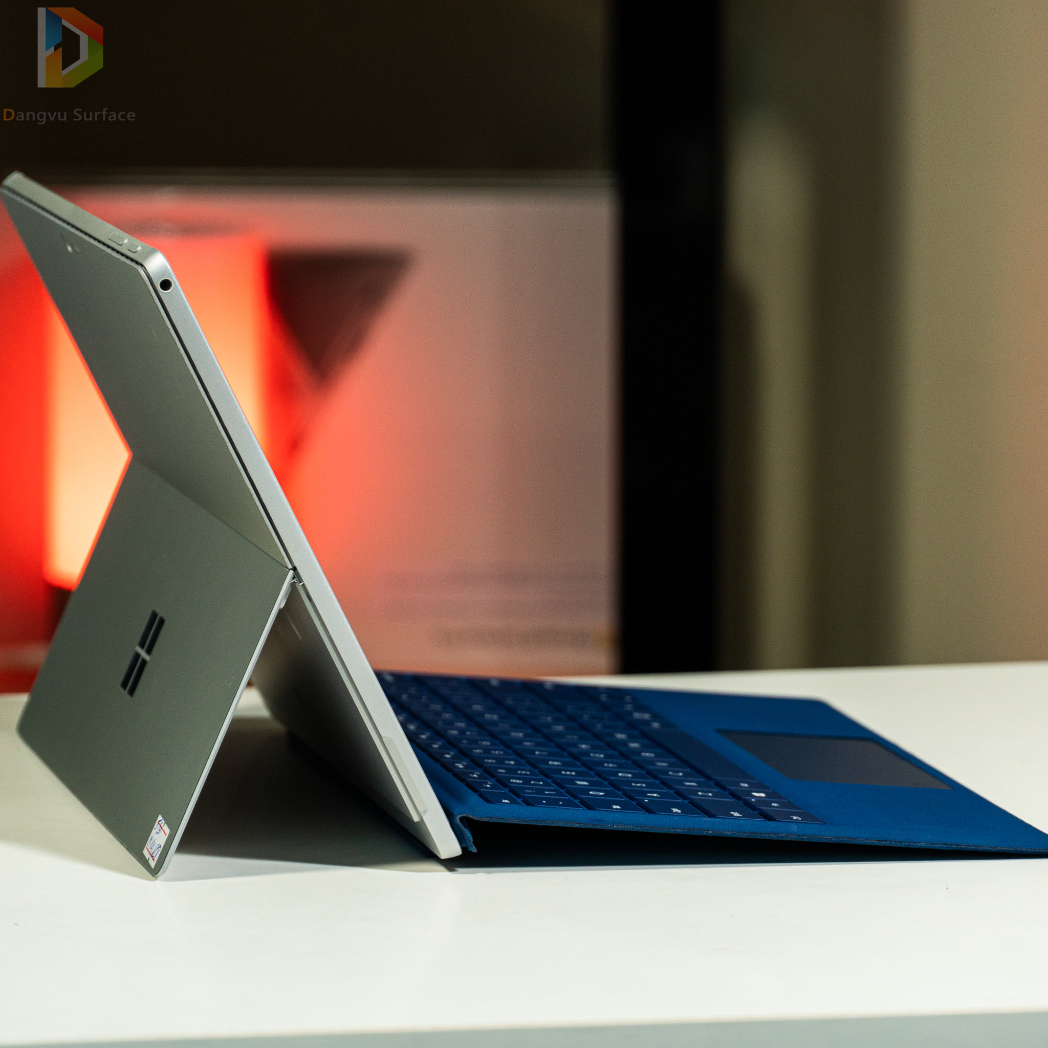 Surface Pro 5 Phiên Bản LTE: Đặc Biệt nhưng có Thuận Tiện? | Viết bởi ...