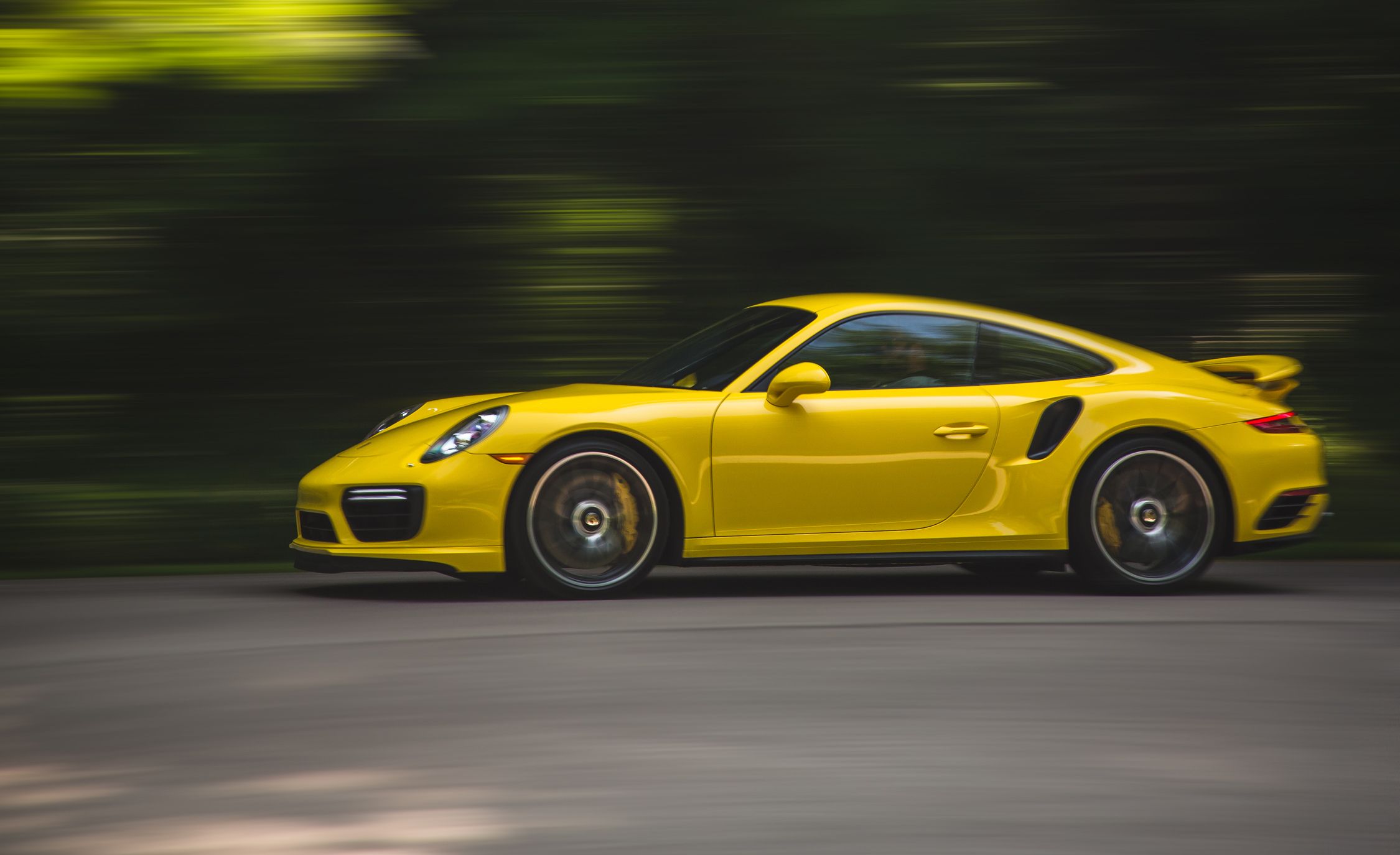 Cùng tình yêu Porsche 911-992 Carrera S đi muôn nơi (Chơi game Forza Horizon 4) Cùng tình yêu Porsche 911-992 Carrera S đi muôn nơi (Chơi game Forza Horizon 4)