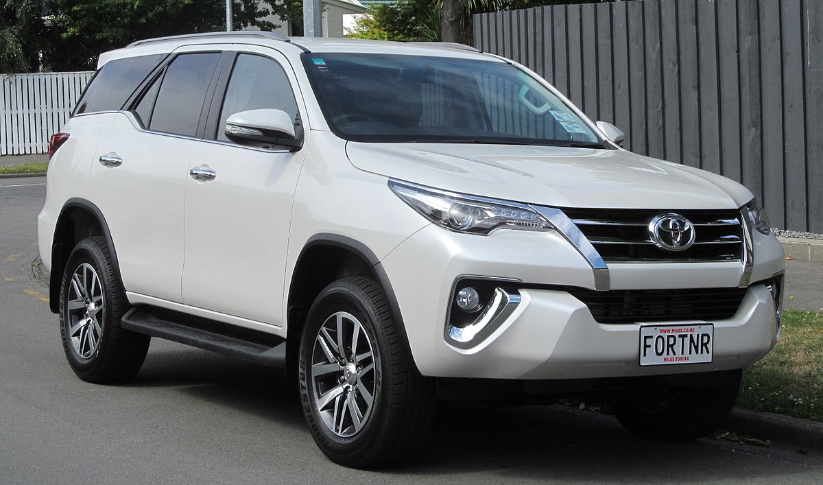 fortuner-3.jpg