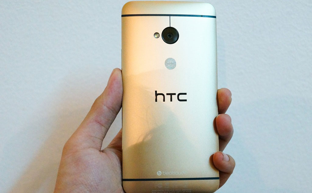 7.HTC_One_M7.jpg