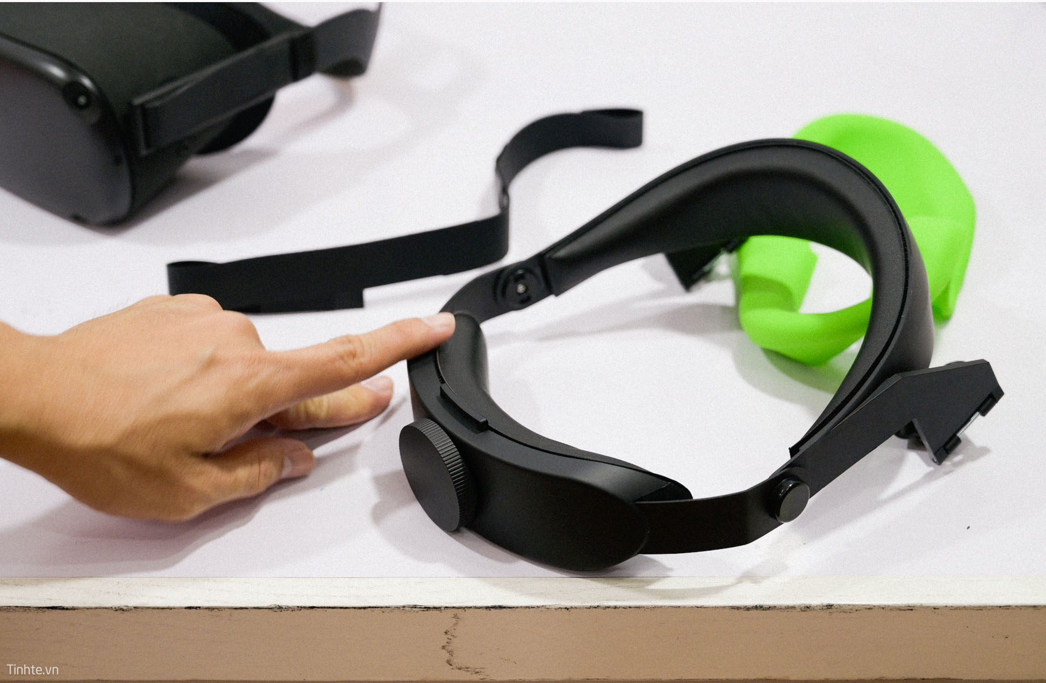 tinhte_oculus_quest_strap_3.jpg
