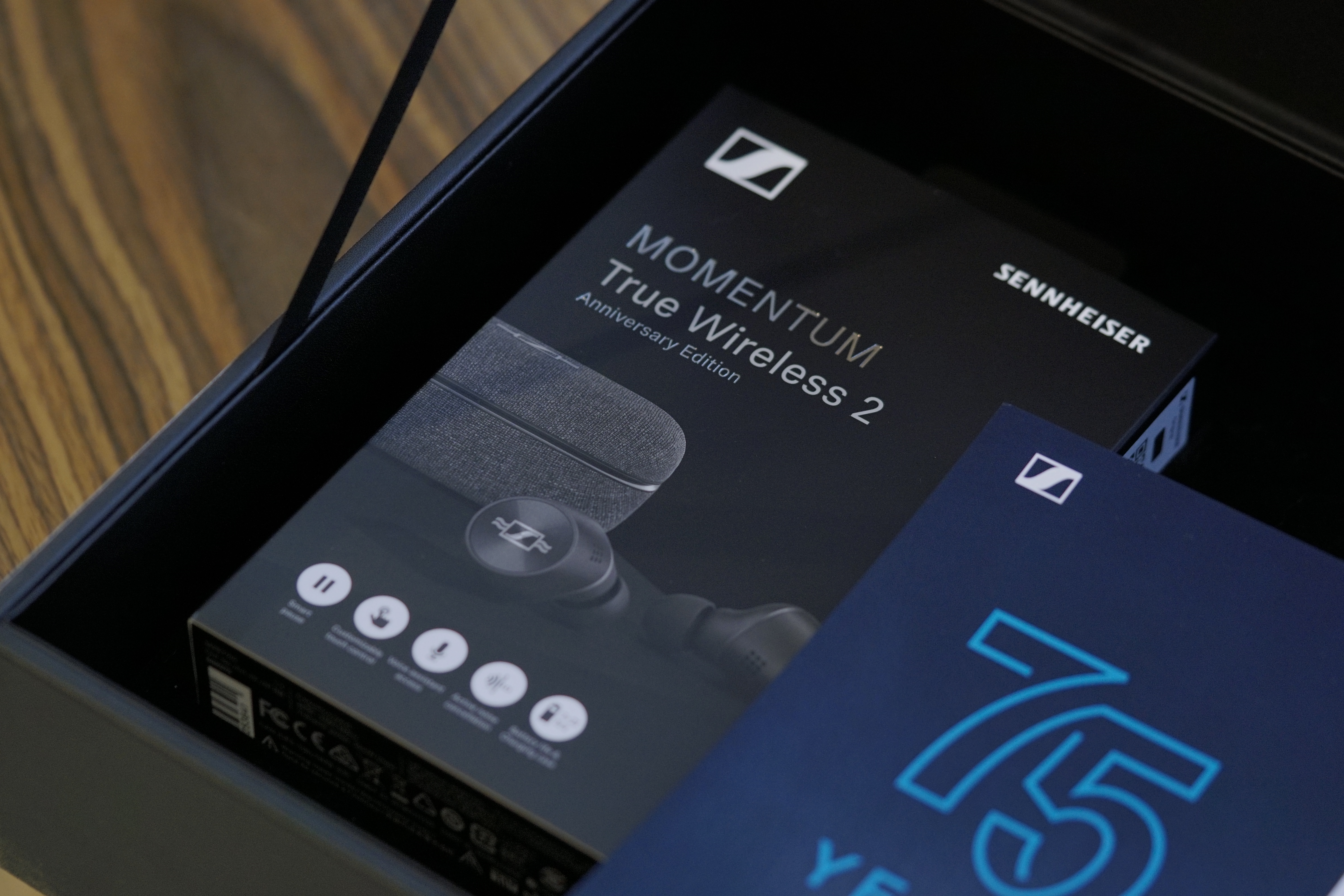 Sennheiser momentum true wireless online 2 75th anniversary edition