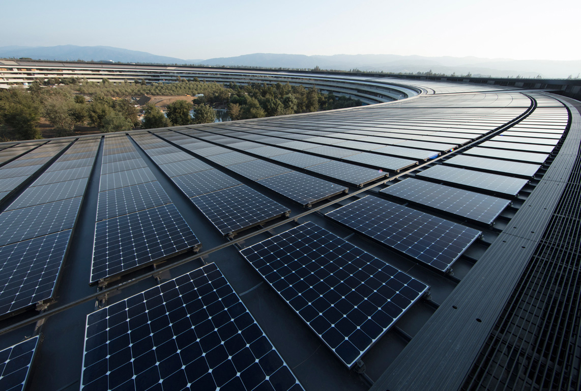 Renewable_Energy_Apple_AP_solar_panels_04192018.jpeg