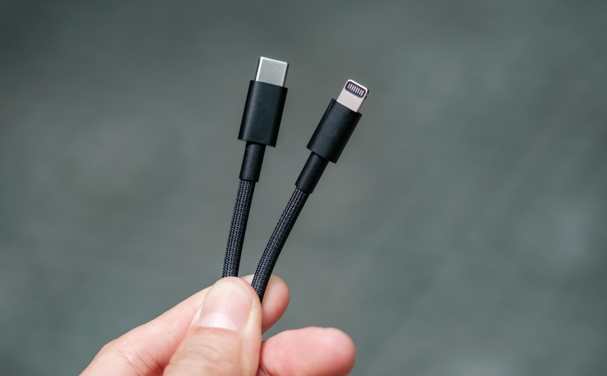 So sánh tình huống sử dụng thực tế USB-C và lightning: chẳng cái nào hoàn  hảo đâu!