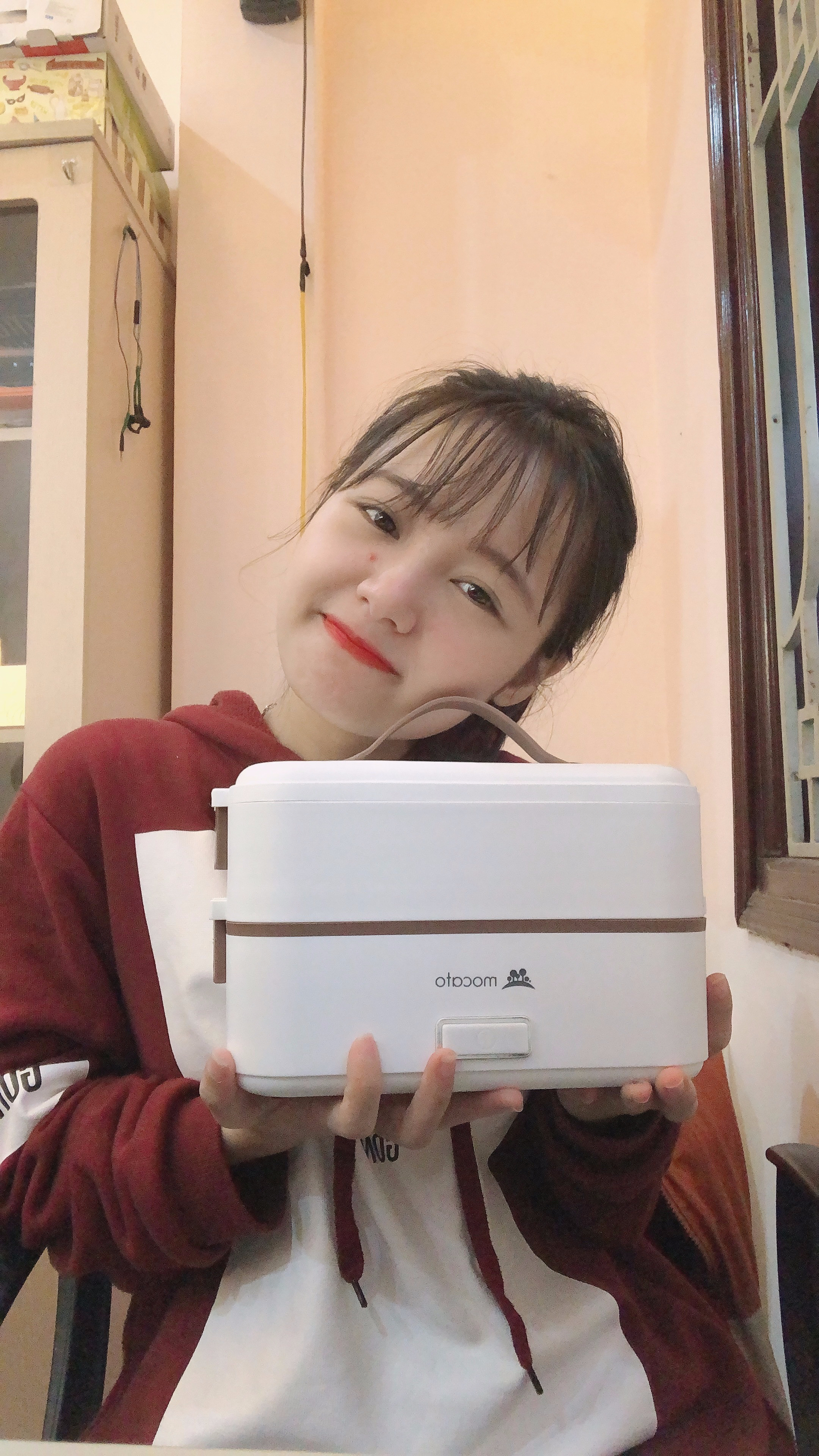 Mua được Hộp cơm xịn xịn xịn, ưng quá nè mọi người ưi