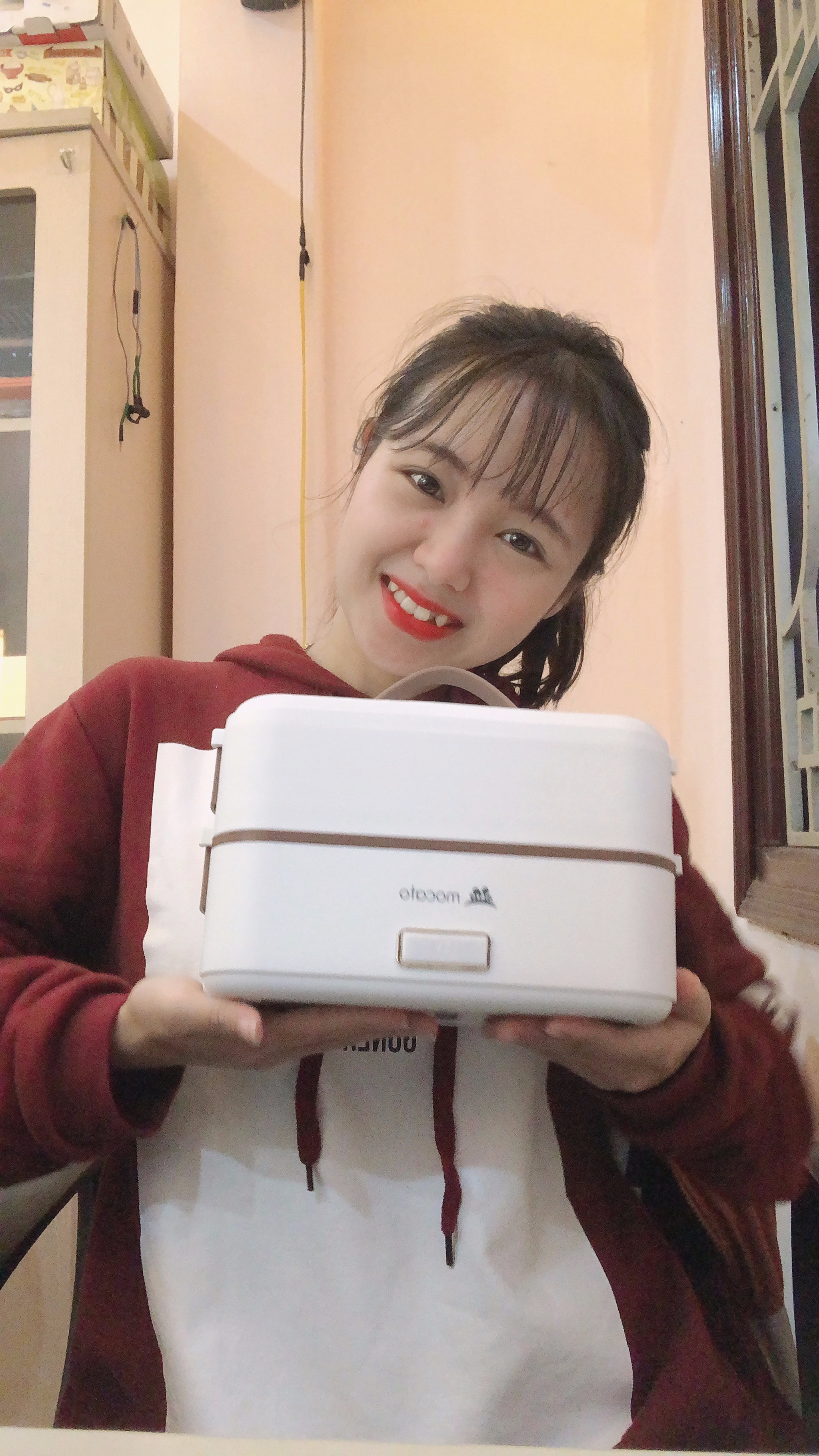 Mua được Hộp cơm xịn xịn xịn, ưng quá nè mọi người ưi