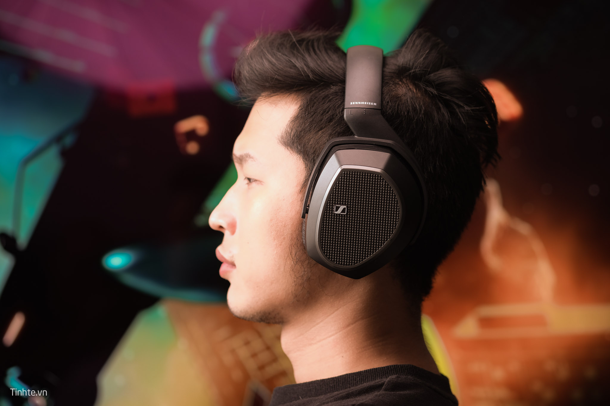 Tai_nghe_xem_tv_sennheiser_RS175-8.jpg