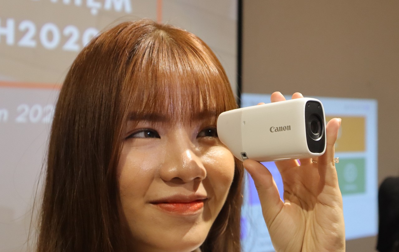 CANON POWERSHOT ZOOM: ỐNG NHÒM KIÊM MÁY ẢNH, MÁY QUAY