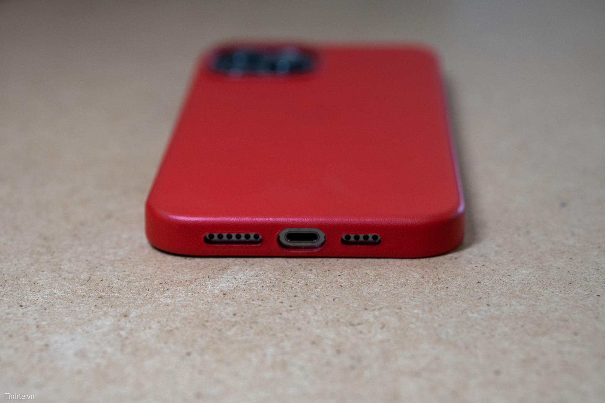 apple-red-leather-case--12.jpg
