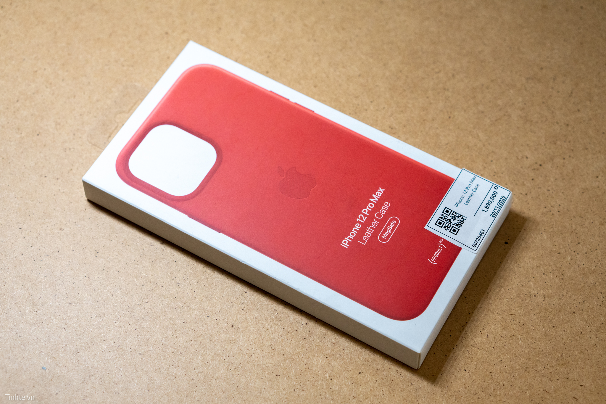 apple-red-leather-case--1.jpg