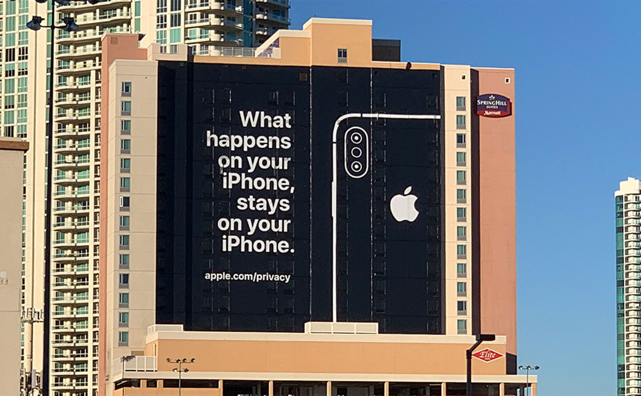 Apple-billboard-privacy.jpg