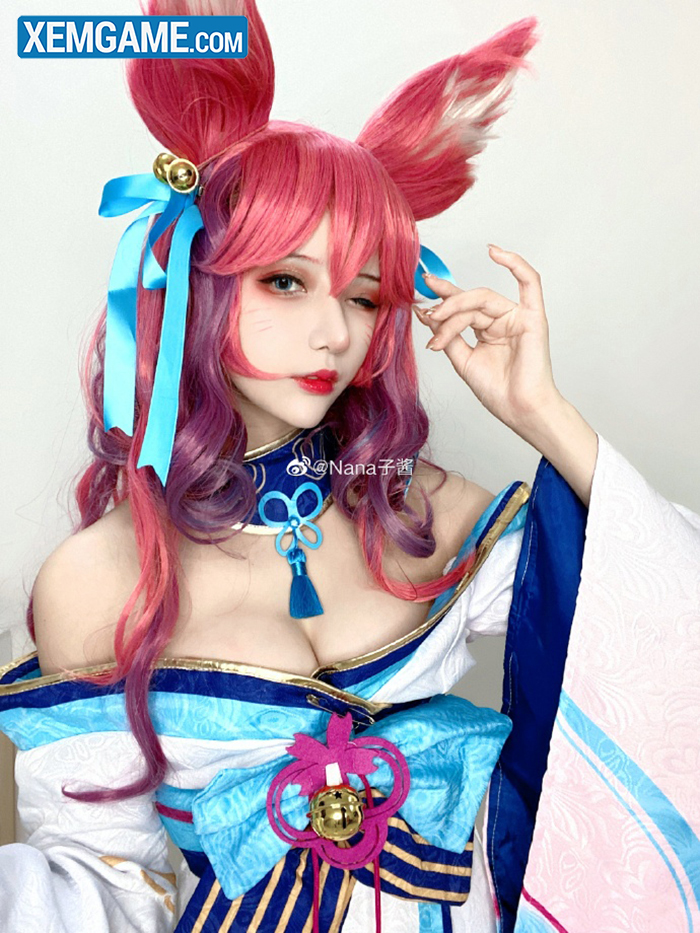 LMHT cosplay: Ngất ngây với vẻ quyến rũ ngọt ngào của Ahri Chiêu Hồn Thiên Hồ